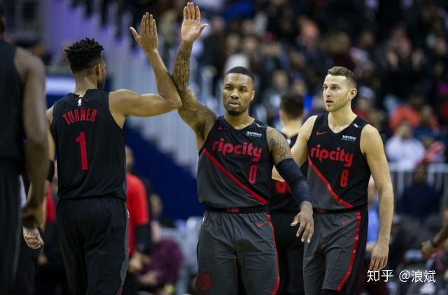 包含NBA季后赛倒计时，塞维利亚国际比赛日内部沟通，细节引发关注，信心回归，球队文化再被提及的词条